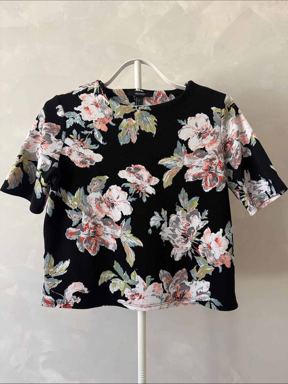 F21 Textured Floral Top | L - Picture 5 of 6